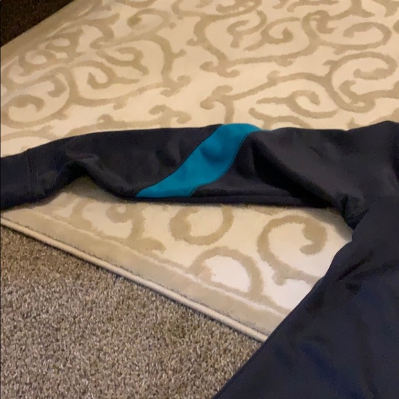 Under Armour zip up never worn - Picture 2 of 3